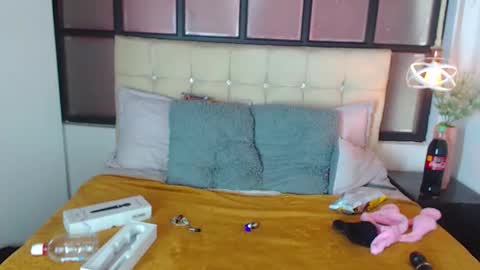 Snapshot of shyvibes_ chatting on 10/16/25, 07:15 CALL ME  CHARLOTTE online show from 10/16/25, 07:15