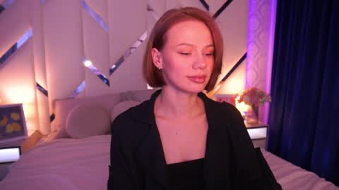 Snapshot of shyysiren chatting on 05/12/26, 01:19 shyysiren online show from 05/12/26, 01:19