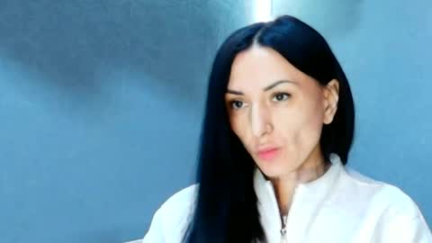 Siaconna online show from 05/16/26, 07:38