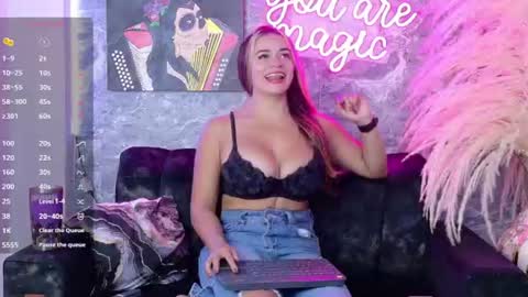 Snapshot of siamarlin chatting on 06/23/26, 09:13 siamarlin online show from 06/23/26, 09:13
