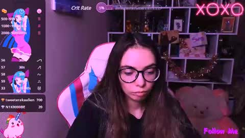 Snapshot of siashine chatting on 12/08/24, 04:28 siashine online show from 12/08/24, 04:28