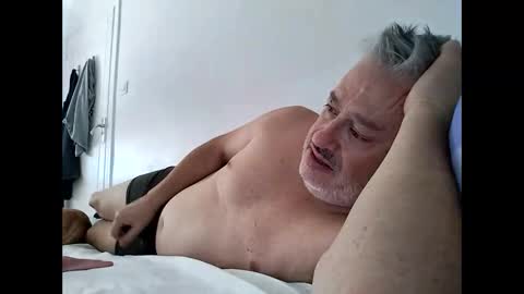 sibemolx online show from 09/18/25, 01:13