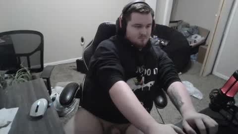 Snapshot of sideswitch chatting on 11/08/25, 04:56 sideswitch online show from 11/08/25, 04:56