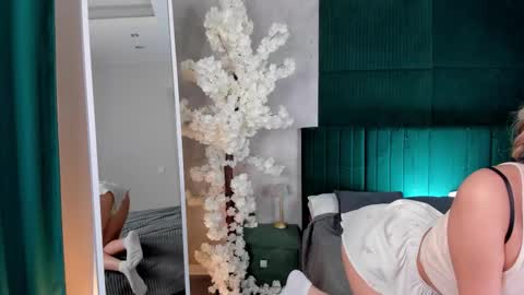 Sidny online show from 03/16/26, 09:13