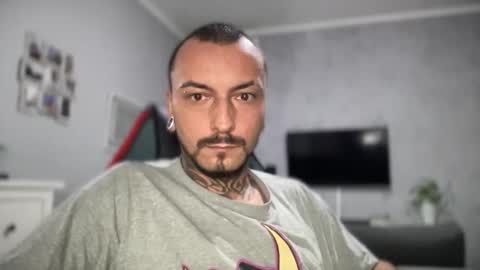 sidvicious23cm online show from 10/23/25, 05:01