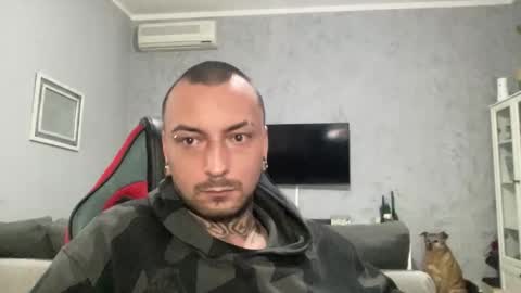 sidvicious23cm online show from 12/03/25, 06:39