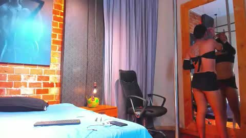 SinnaDark online show from 03/25/26, 11:27