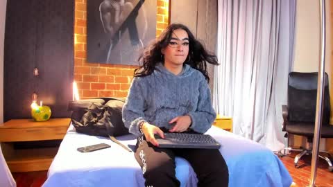 SinnaDark online show from 03/29/26, 11:10