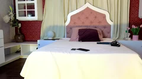 SinnaDark online show from 04/20/26, 11:35