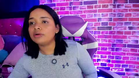 sienna_lux01 online show from 04/16/26, 02:34