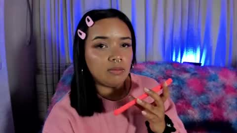 sienna_lux01 online show from 06/05/26, 03:02