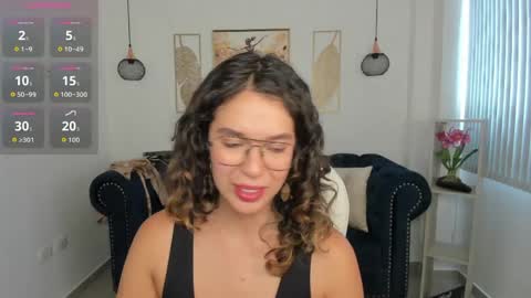 Snapshot of sienna_luxor chatting on 06/02/26, 07:05 siiena online show from 06/02/26, 07:05