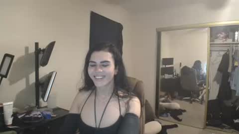 Nicole Zelaya Ferrati  Niky Ferrati online show from 01/19/25, 07:25