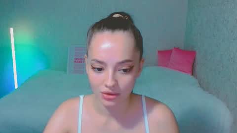 Snapshot of siennamia chatting on 07/09/26, 05:28 Sienna Mia online show from 07/09/26, 05:28
