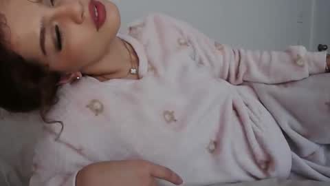 Snapshot of siennasings chatting on 05/30/26, 12:19 Sienna Sings online show from 05/30/26, 12:19