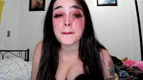 Snapshot of sierrasquirter chatting on 01/28/25, 04:18 Sierra online show from 01/28/25, 04:18