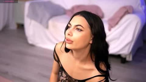 Maria online show from 10/06/25, 04:54