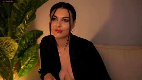 Maria online show from 11/19/25, 11:10