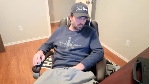 Snapshot of sigmaslayer chatting on 09/25/25, 01:04 sigmaslayer online show from 09/25/25, 01:04