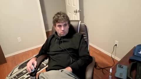 Snapshot of sigmaslayer chatting on 10/13/25, 01:11 sigmaslayer online show from 10/13/25, 01:11