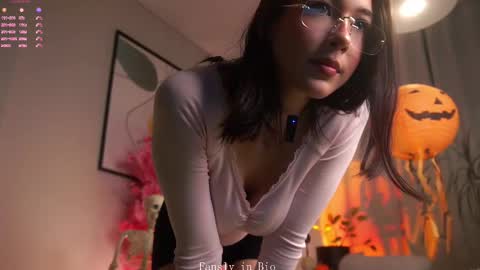 Eva  online show from 10/23/25, 11:20