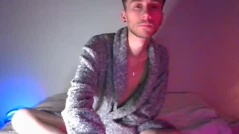 Snapshot of siiimon777 chatting on 03/21/26, 06:18 siiimon777 online show from 03/21/26, 06:18