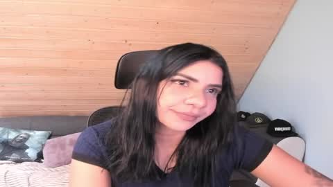 siirena online show from 04/01/26, 08:26