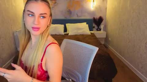 Silen online show from 05/25/26, 01:55