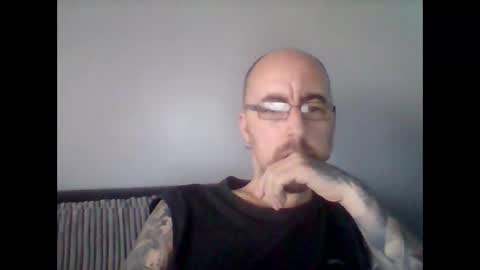 Silent V online show from 10/16/25, 08:26
