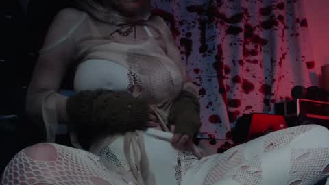 Allmylinkssilentmary666 online show from 10/31/25, 03:40