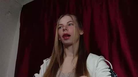 JULIANA online show from 03/09/26, 08:24