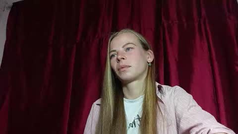 JULIANA online show from 03/26/26, 10:04