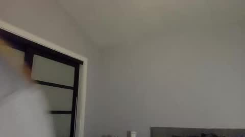 SilentSarah online show from 12/22/25, 04:31