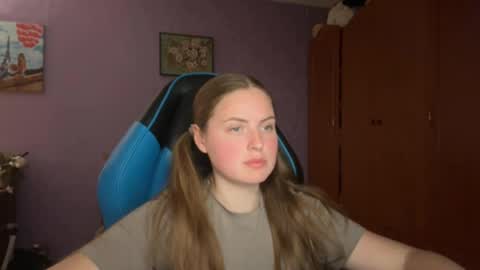 Erica online show from 05/10/26, 06:13