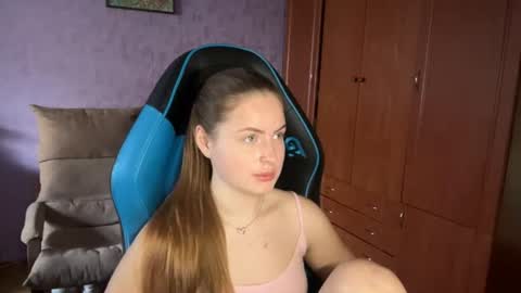 Erica online show from 06/11/26, 09:29
