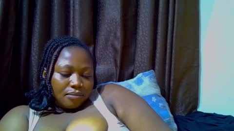 Snapshot of silky_caramel chatting on 09/24/25, 11:02 Caramel online show from 09/24/25, 11:02