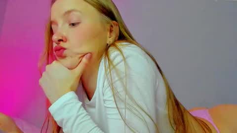 Mila online show from 10/13/25, 08:58