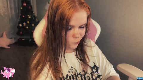 Snapshot of silkyfin chatting on 03/02/26, 02:35 Nixie online show from 03/02/26, 02:35