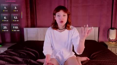 silly___woman online show from 11/08/25, 01:33