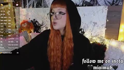 Mia online show from 12/19/25, 09:55