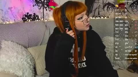 Snapshot of silly_soul chatting on 05/30/26, 07:44 Mia online show from 05/30/26, 07:44