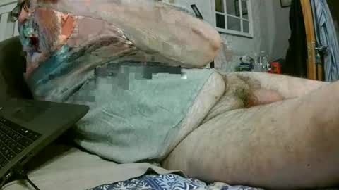 sillyoldman45221063 online show from 05/16/26, 12:29