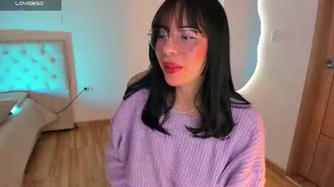 Snapshot of silvanna_moore chatting on 07/01/26, 04:14 Silvanna online show from 07/01/26, 04:14