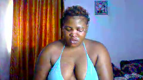 Snapshot of silver_baby06 chatting on 05/25/26, 12:00 silver baby06 online show from 05/25/26, 12:00