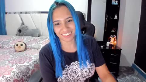   powder    online show from 01/26/25, 03:06