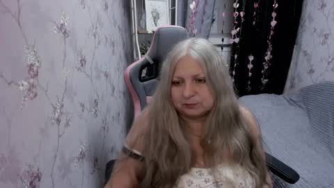 silver_moon_light online show from 09/26/25, 09:30