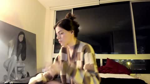 Snapshot of silverhase1 chatting on 01/24/25, 03:43 silverhase1 online show from 01/24/25, 03:43