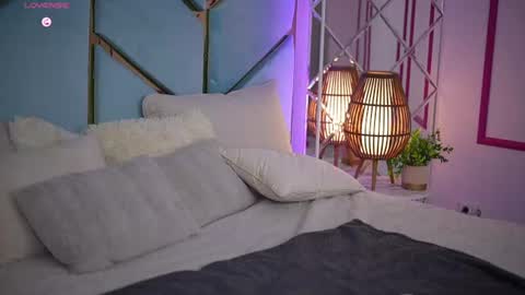  Kristina Kris  online show from 06/21/26, 07:00