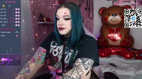 silvia_santorskii online show from 02/13/25, 07:45