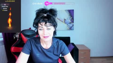 Snapshot of silvia_wallec chatting on 06/17/26, 05:43 Silvia Wallec online show from 06/17/26, 05:43